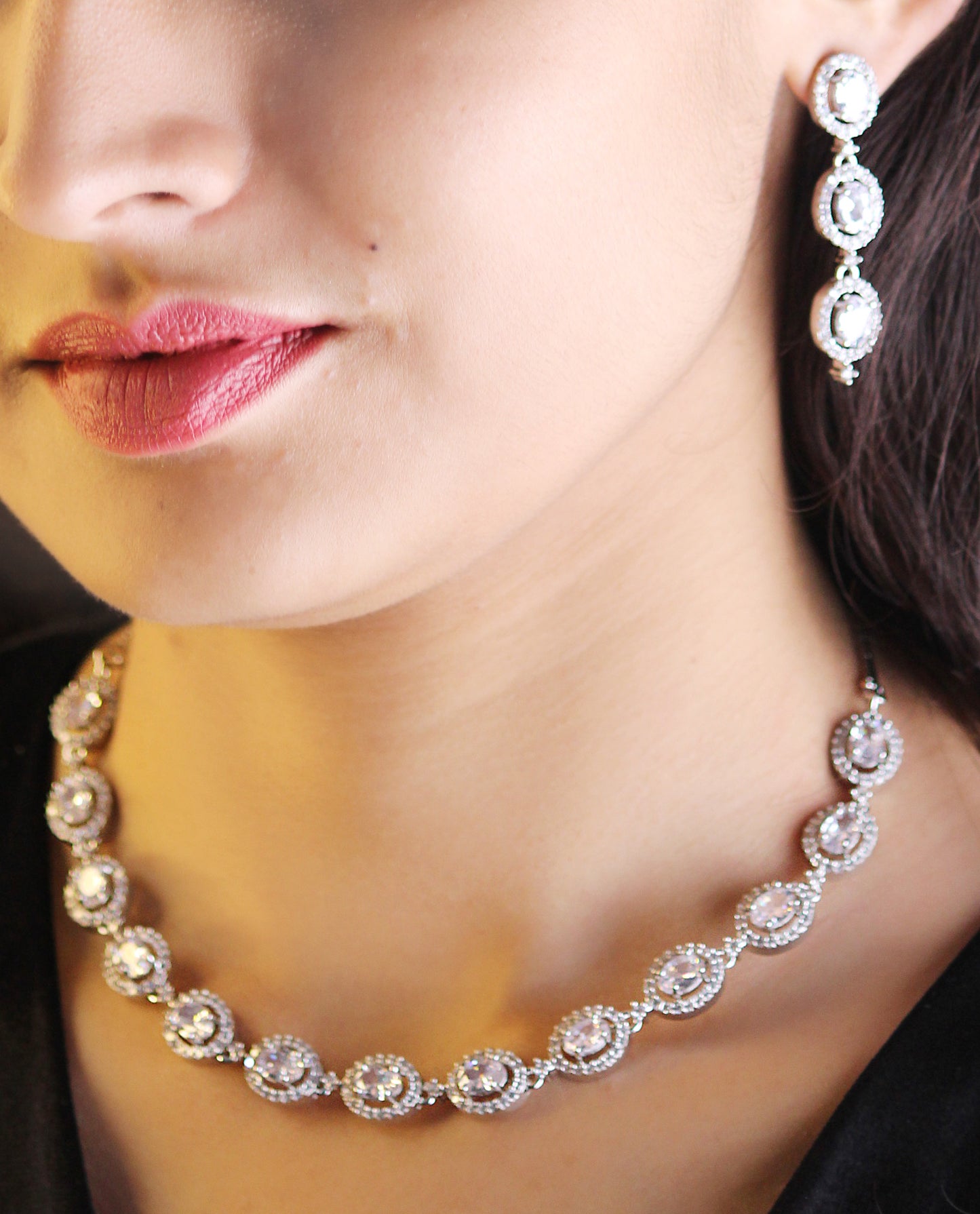IVORY CHLOE JEWELLERY SET