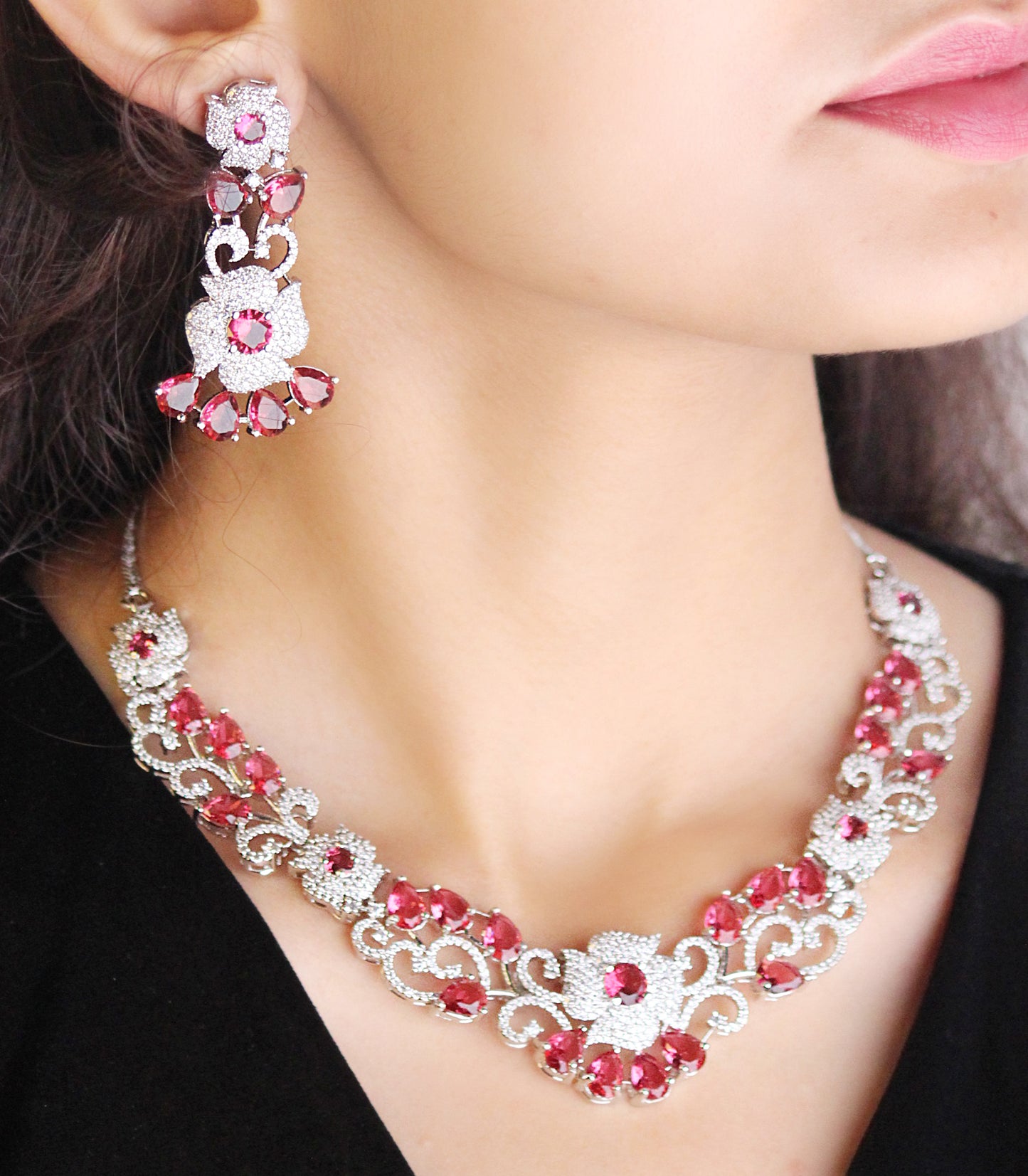 RED ABBREITHE JEWELLERY SET