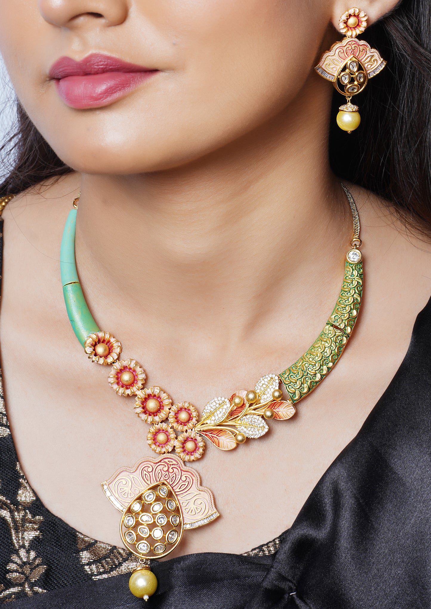 MULTICOLOUR BINA JEWELLERY SET