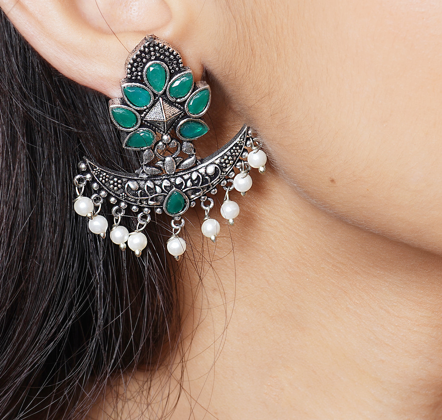 BLACK METAL RITA EARINGS