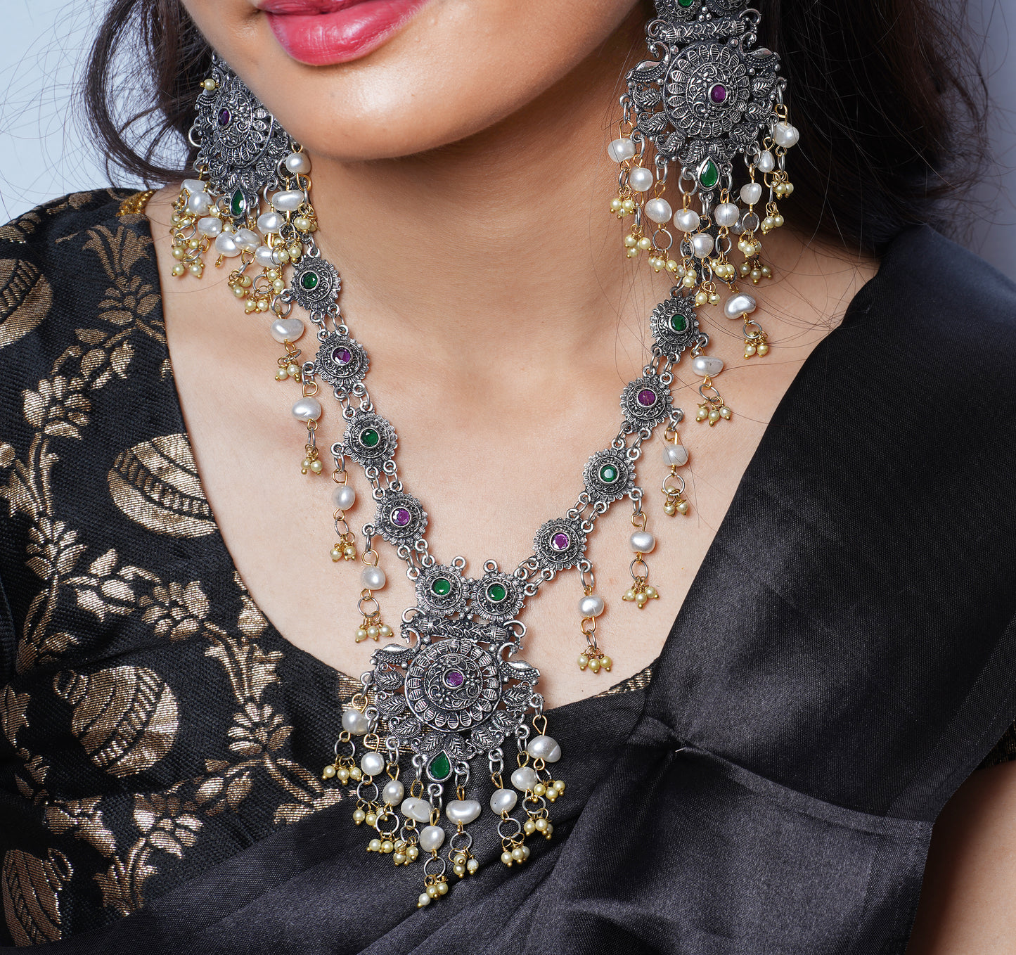 BLACK METAL CHAYA JEWELLERY SET